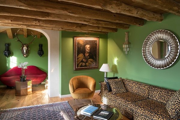 Valdo House, living room