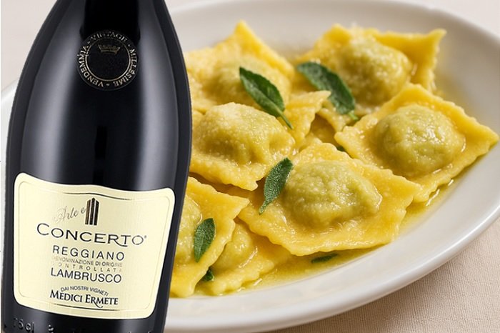 Tortelli di patate e pancetta con Lambrusco Reggiano Concerto Medici Ermete
