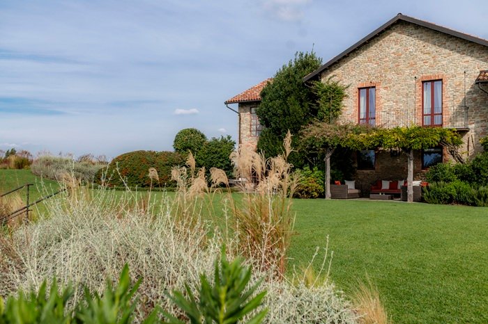 Poderi Luigi Einaudi, outdoor spaces