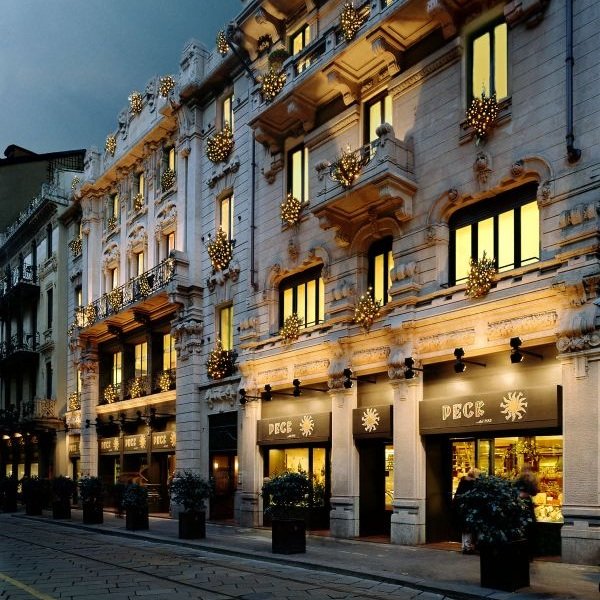 Peck, esterno via Spadari