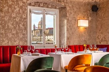 Claris Florence hall