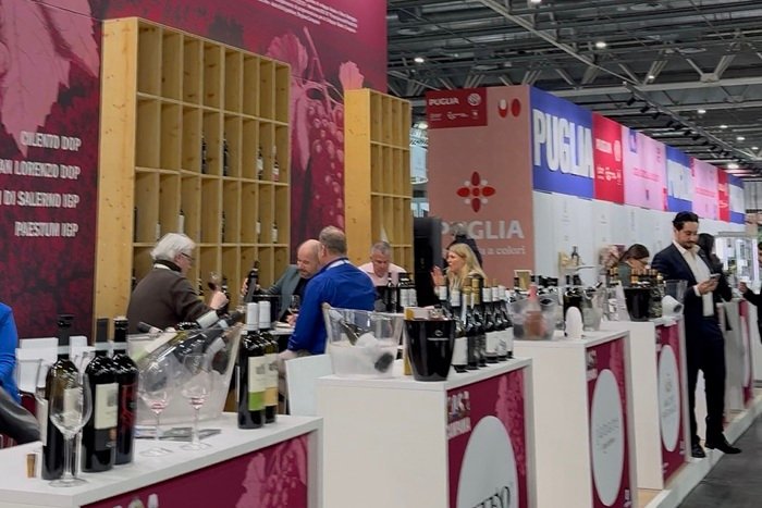 Wine Paris 2026 - detta il ritmo del vino mondiale