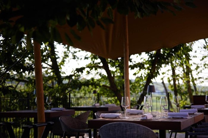 Le Marne Relais, Radici Dehor Restaurant