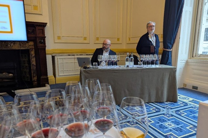 DoctorWine a Londra, Cernilli e Buonanno