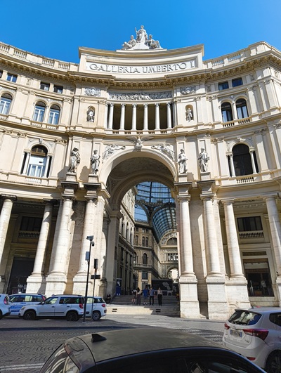 Campania Wine, Galleria Umberto I, Naples