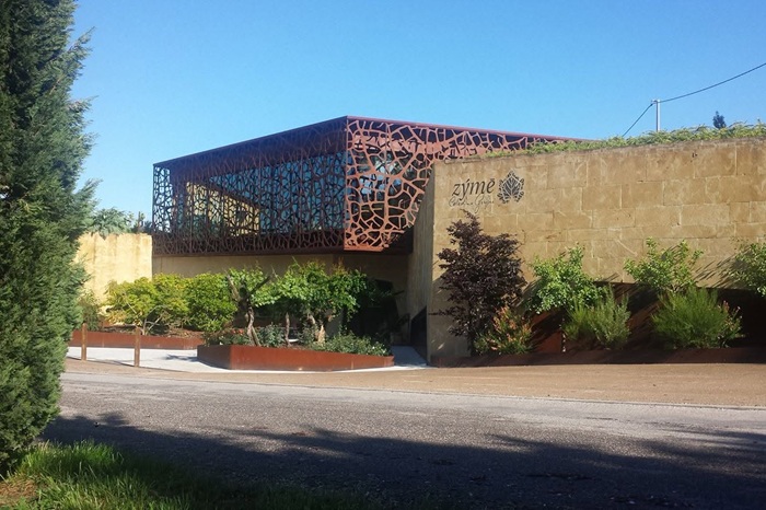 Zymè, outside the winery